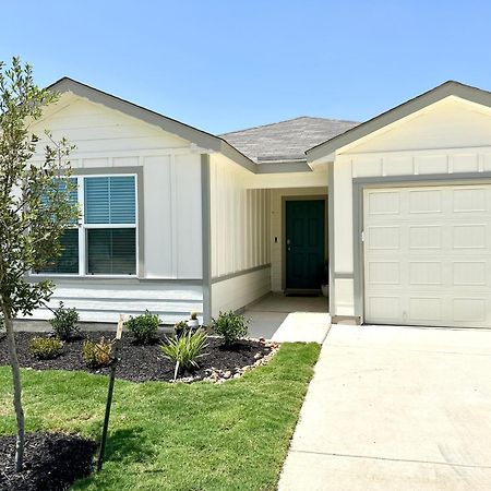 New Home Near Lackland, Seaworld San Antonio Eksteriør billede